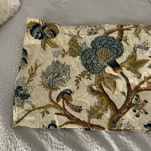 Other - Valance